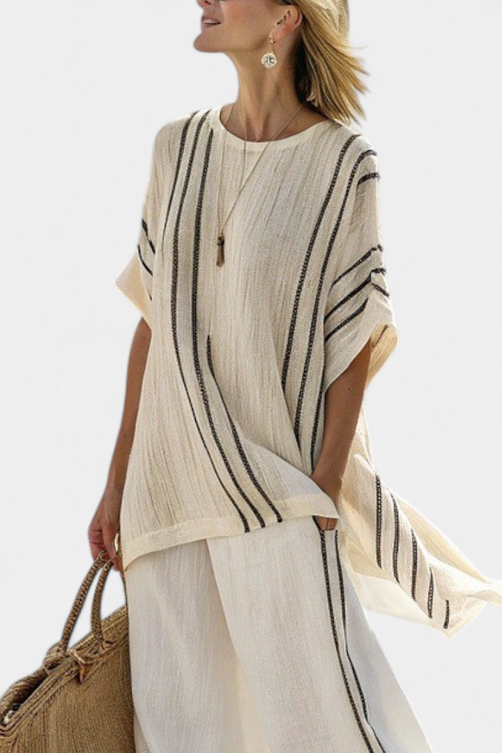 Raffaella – blusa in lino avorio elegante e pantaloni a righe nere